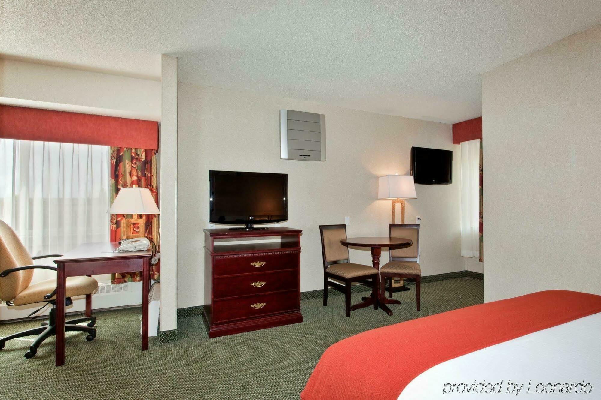 Holiday Inn Express Red Deer By Ihg Rom bilde